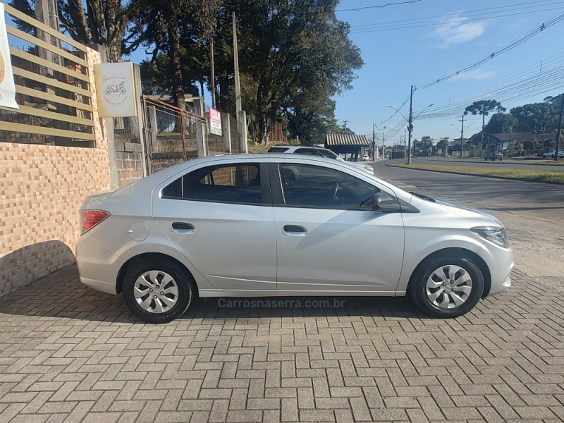 PRISMA 1.0 MPFI JOY 8V FLEX 4P MANUAL - 2019 - CANELA