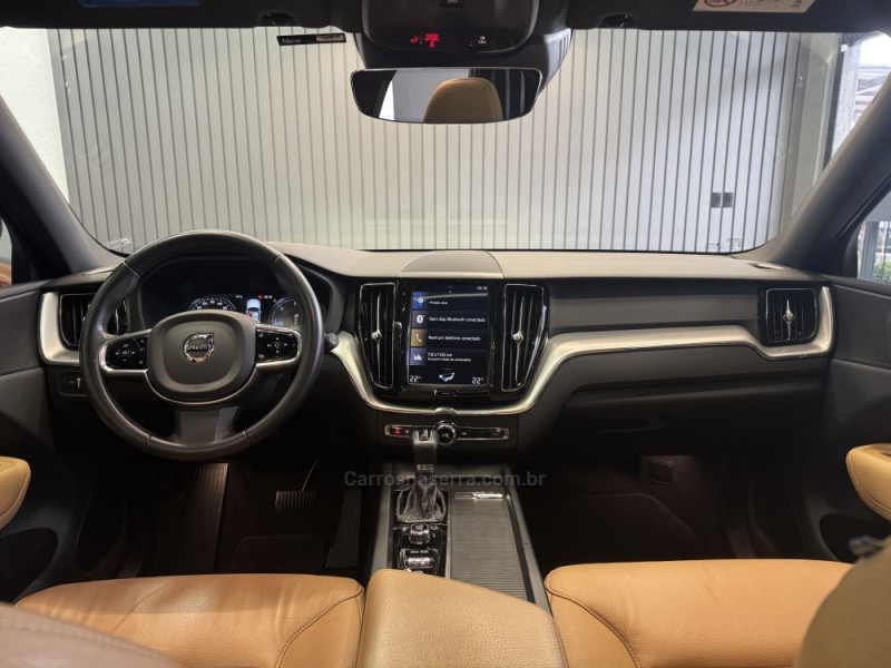 XC60 2.0 D5 MOMENTUM AWD DIESEL 4P AUTOMÁTICO - 2020 - DOIS IRMãOS