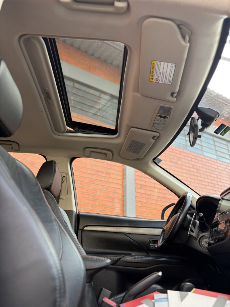 OUTLANDER 2.0 16V GASOLINA 4P AUTOMÁTICO - 2014 - CAXIAS DO SUL