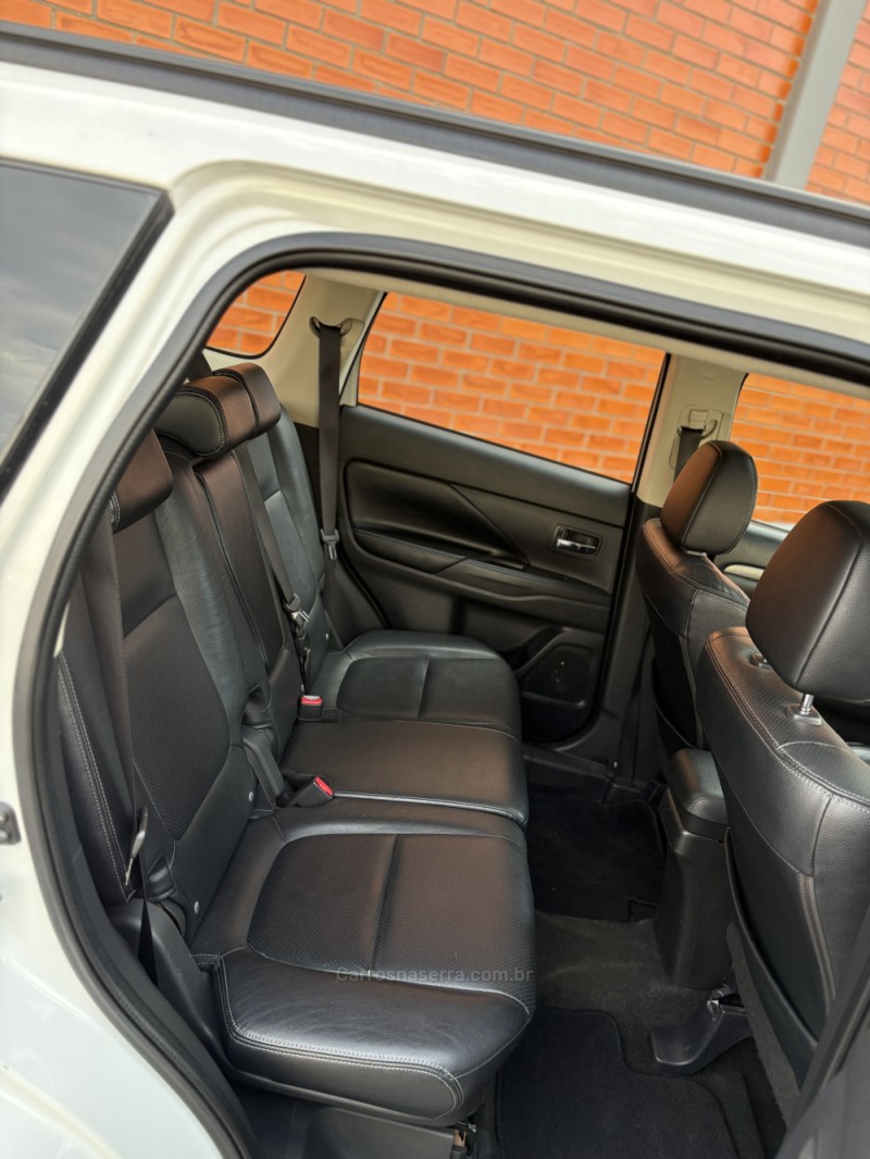 OUTLANDER 2.0 16V GASOLINA 4P AUTOMÁTICO - 2014 - CAXIAS DO SUL