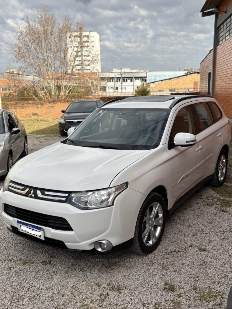 OUTLANDER 2.0 16V GASOLINA 4P AUTOMÁTICO - 2014 - CAXIAS DO SUL