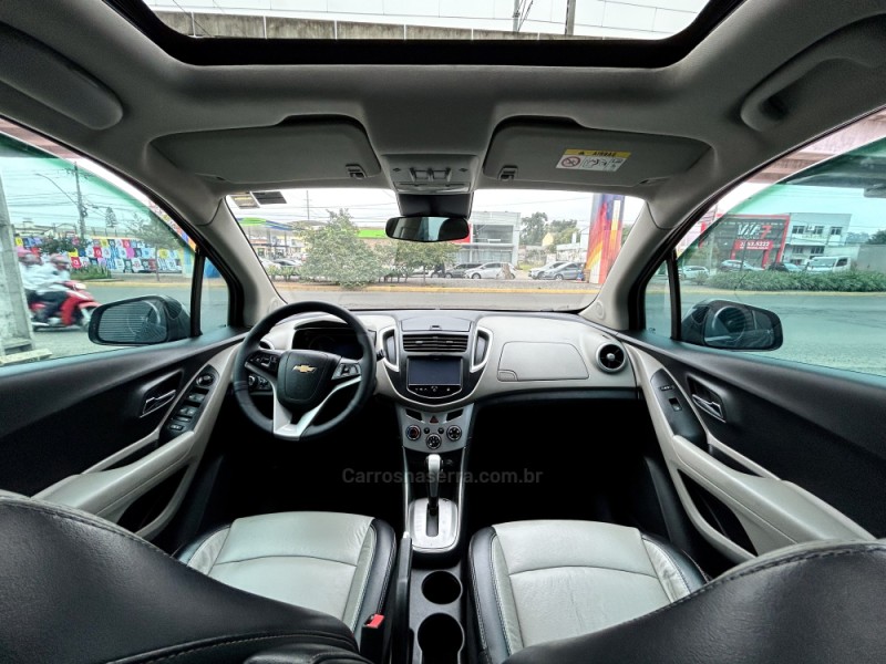 TRACKER 1.8 MPFI LTZ 4X2 16V FLEX 4P AUTOMÁTICO - 2015 - NOVO HAMBURGO
