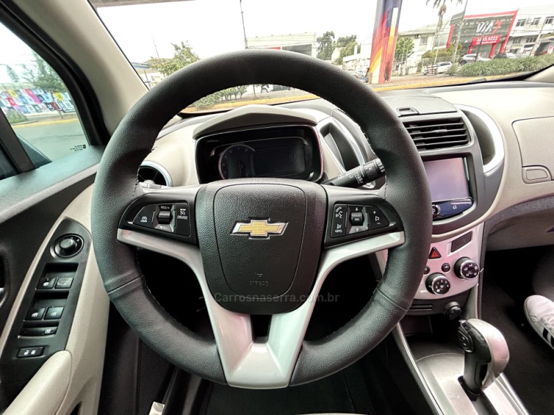 TRACKER 1.8 MPFI LTZ 4X2 16V FLEX 4P AUTOMÁTICO - 2015 - NOVO HAMBURGO