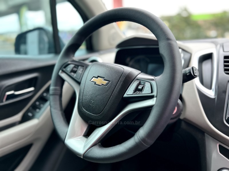 TRACKER 1.8 MPFI LTZ 4X2 16V FLEX 4P AUTOMÁTICO - 2015 - NOVO HAMBURGO