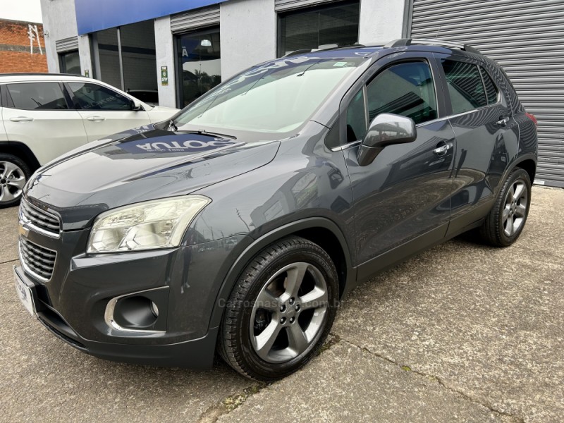 TRACKER 1.8 MPFI LTZ 4X2 16V FLEX 4P AUTOMÁTICO - 2015 - NOVO HAMBURGO