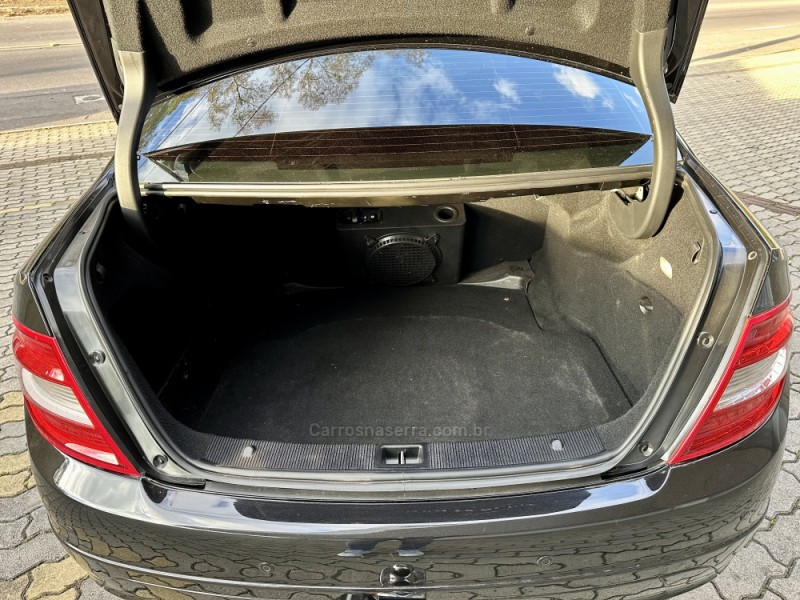 C 180 K 1.8 KOMPRESSOR SEDAN 16V GASOLINA 4P AUTOMÁTICO - 2011 - CAXIAS DO SUL