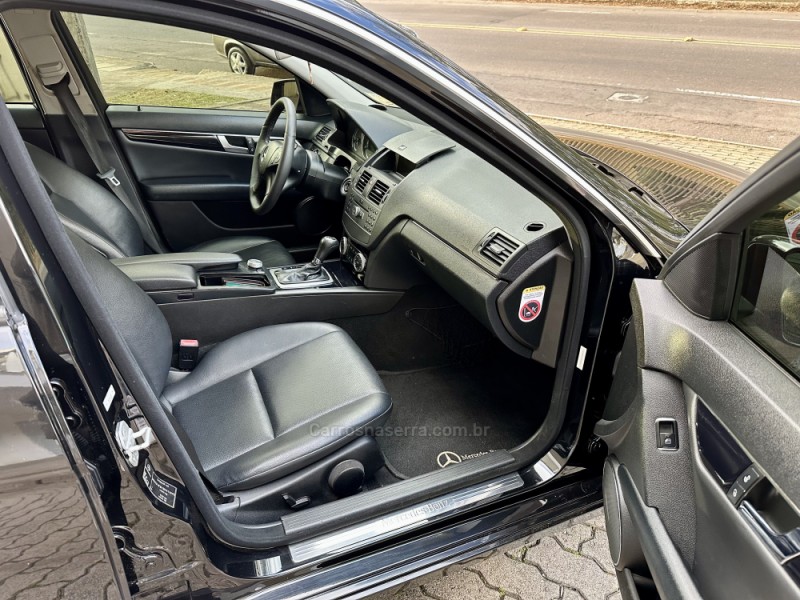 C 180 K 1.8 KOMPRESSOR SEDAN 16V GASOLINA 4P AUTOMÁTICO - 2011 - CAXIAS DO SUL