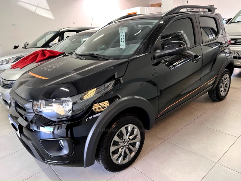 MOBI 1.0 TREKKING 8V FLEX 4P MANUAL - 2025 - CARLOS BARBOSA