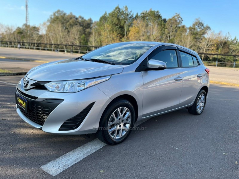 YARIS 1.3 XL LIVE 16V FLEX 4P AUTOMÁTICO