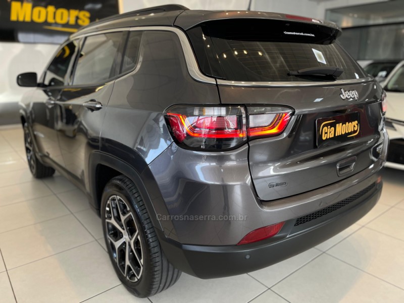 COMPASS 1.3 LONGITUDE T270 16V TURBO FLEX 4P AUTOMÁTICO - 2025 - SãO LEOPOLDO