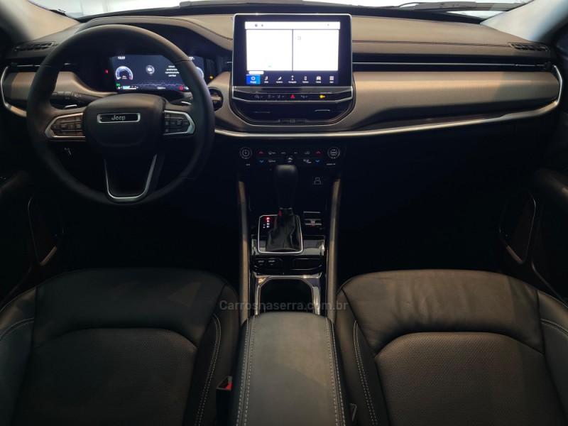 COMPASS 1.3 LONGITUDE T270 16V TURBO FLEX 4P AUTOMÁTICO - 2025 - SãO LEOPOLDO
