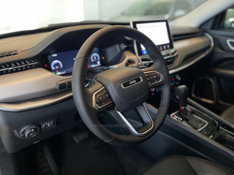 COMPASS 1.3 LONGITUDE T270 16V TURBO FLEX 4P AUTOMÁTICO - 2025 - SãO LEOPOLDO