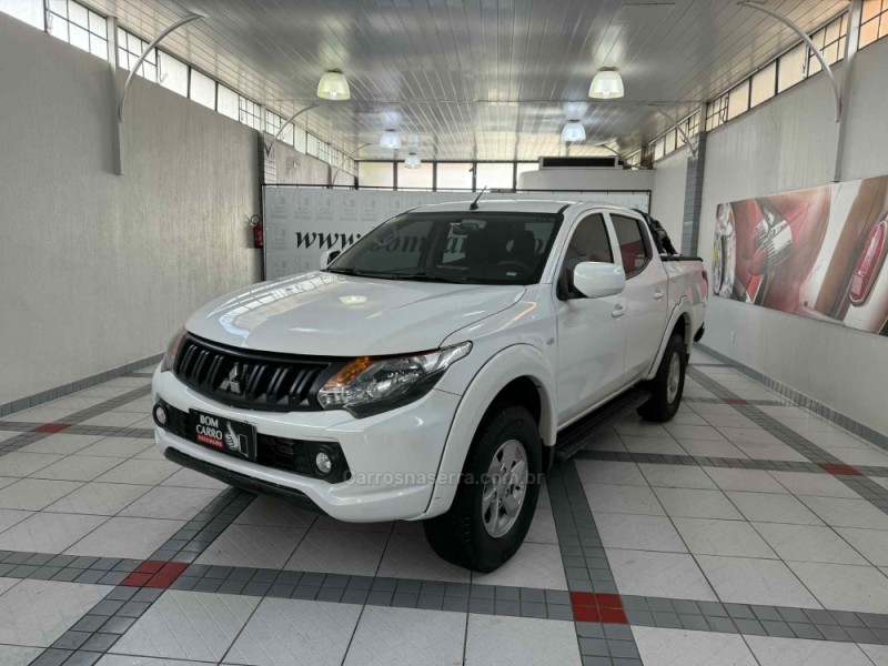 L200 TRITON 2.4 OUTDOOR GLX 4X4 CD 16V DIESEL 4P MANUAL - 2023 - PORTO ALEGRE