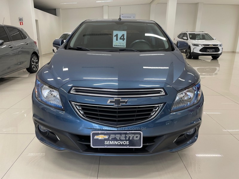 ONIX 1.4 MPFI LTZ 8V FLEX 4P MANUAL - 2014 - VERANóPOLIS
