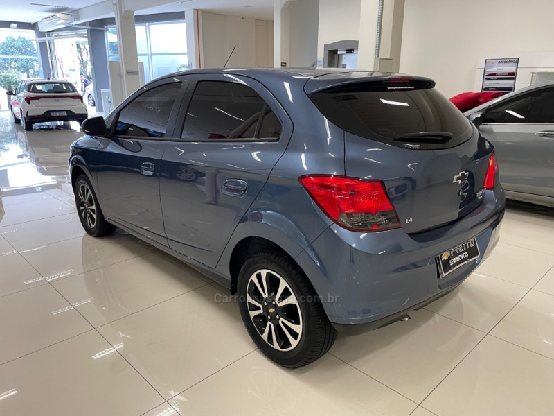 ONIX 1.4 MPFI LTZ 8V FLEX 4P MANUAL - 2014 - VERANóPOLIS
