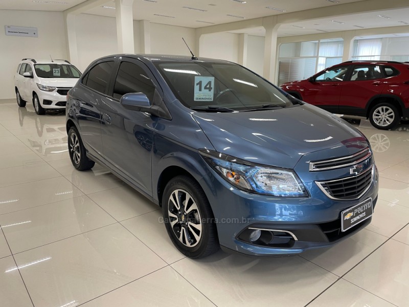 ONIX 1.4 MPFI LTZ 8V FLEX 4P MANUAL - 2014 - VERANóPOLIS