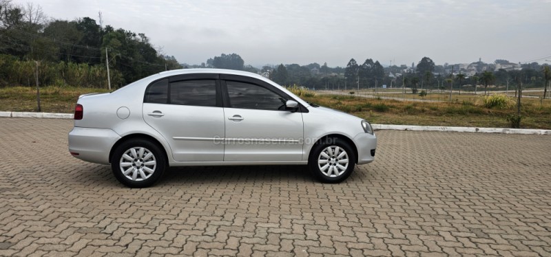 POLO SEDAN 1.6 MI 8V FLEX 4P MANUAL - 2013 - IVOTI
