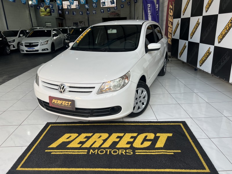VOYAGE 1.0 I TREND 16V FLEX 4P MANUAL - 2012 - PORTãO