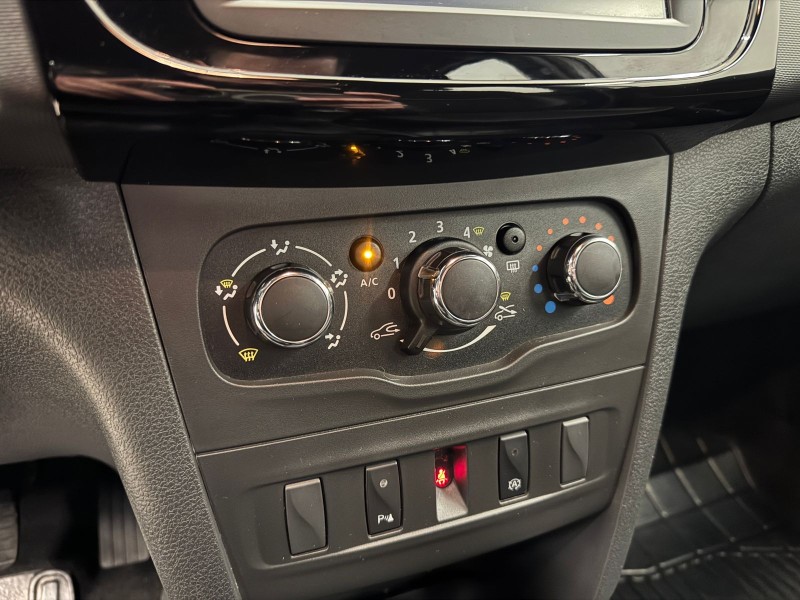 SANDERO 1.6 STEPWAY ZEN 16V FLEX 4P MANUAL - 2021 - CAXIAS DO SUL