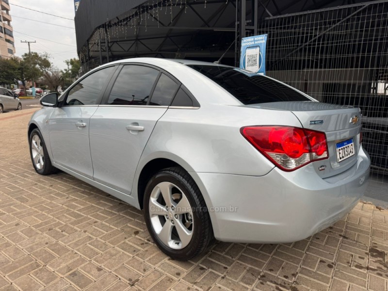 CRUZE 1.8 LT 16V FLEX 4P MANUAL - 2012 - TAPEJARA