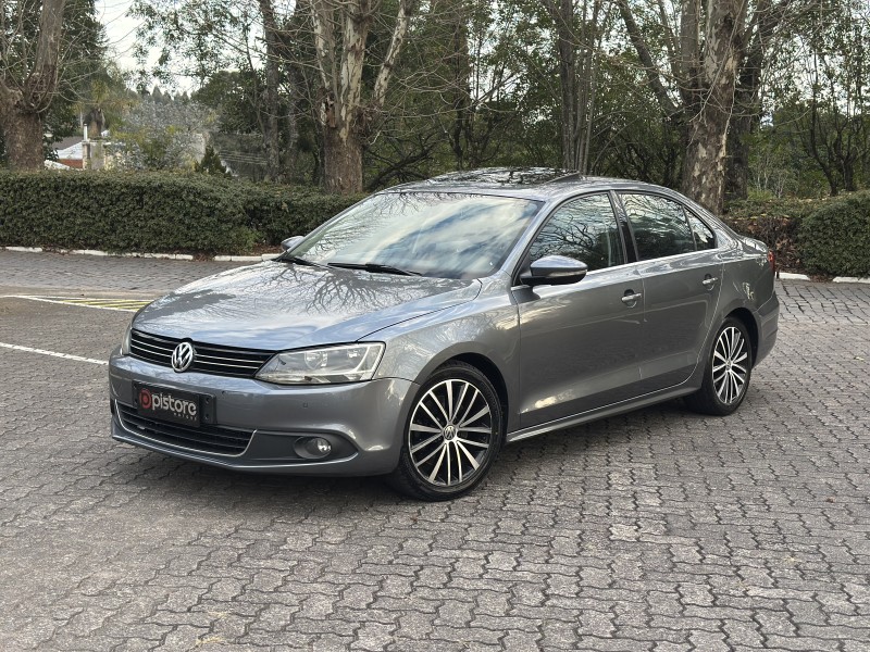 jetta 2.0 tsi dsg highline 200cv gasolina 4p automatico 2012 caxias do sul