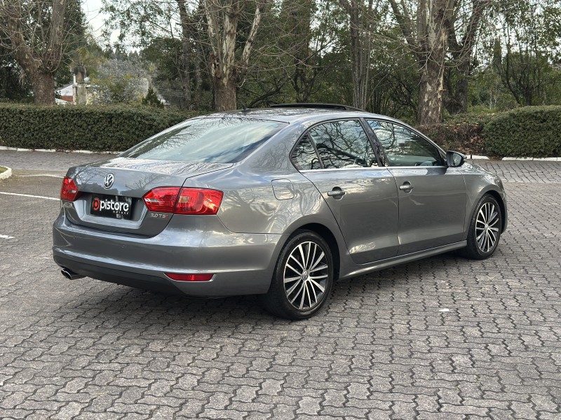 JETTA 2.0 TSI DSG HIGHLINE 200CV GASOLINA 4P AUTOMÁTICO - 2012 - CAXIAS DO SUL
