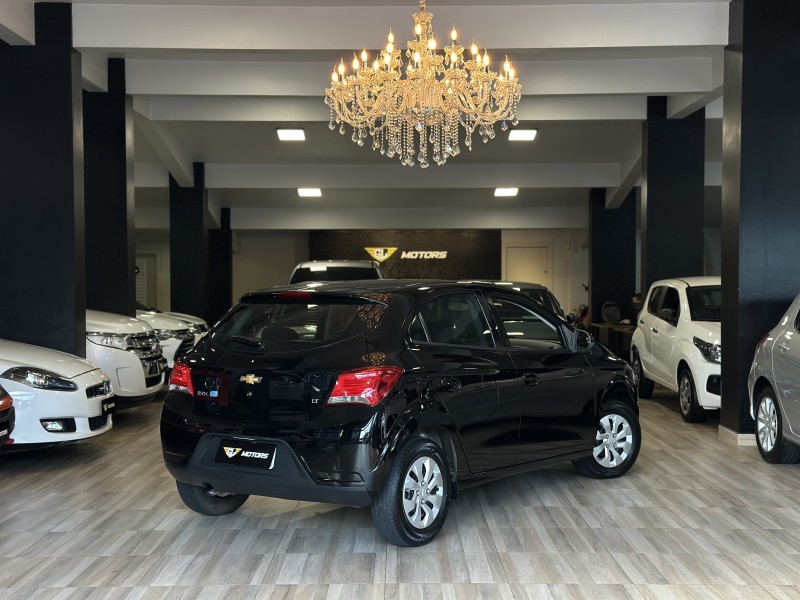 ONIX 1.0 MPFI LT 8V FLEX 4P MANUAL - 2018 - CAXIAS DO SUL