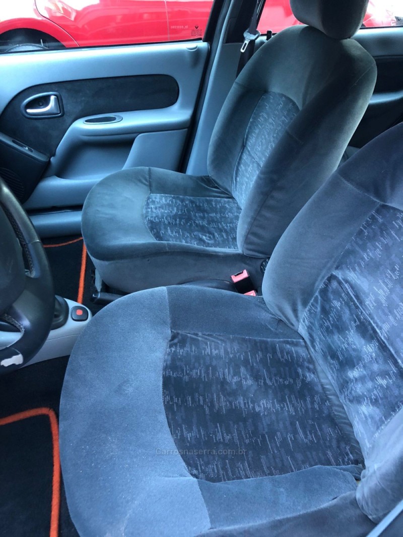 CLIO 1.6 PRIVILÉGE SEDAN 16V FLEX 4P MANUAL - 2009 - NOVO HAMBURGO