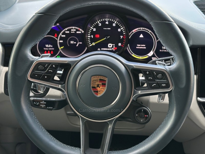 CAYENNE 3.0 V6 E-HYBRID PLATINUM EDITION AWD S HÍBRIDO 4P AUTOMÁTICO - 2023 - GUAPORé