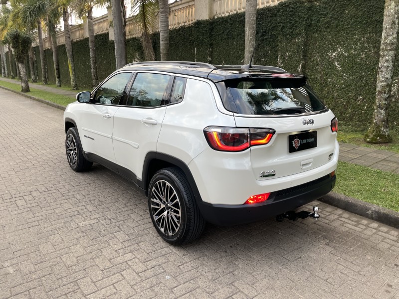 COMPASS 2.0 16V DIESEL LONGITUDE 4X4 AUTOMÁTICO - 2018 - CAXIAS DO SUL
