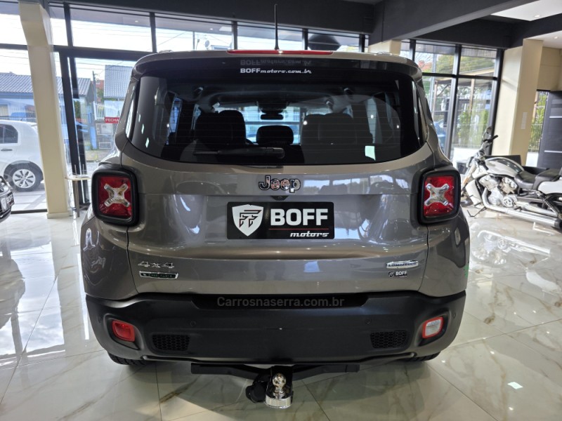RENEGADE 2.0 16V TURBO DIESEL LONGITUDE 4P 4X4 AUTOMÁTICO - 2018 - CAXIAS DO SUL