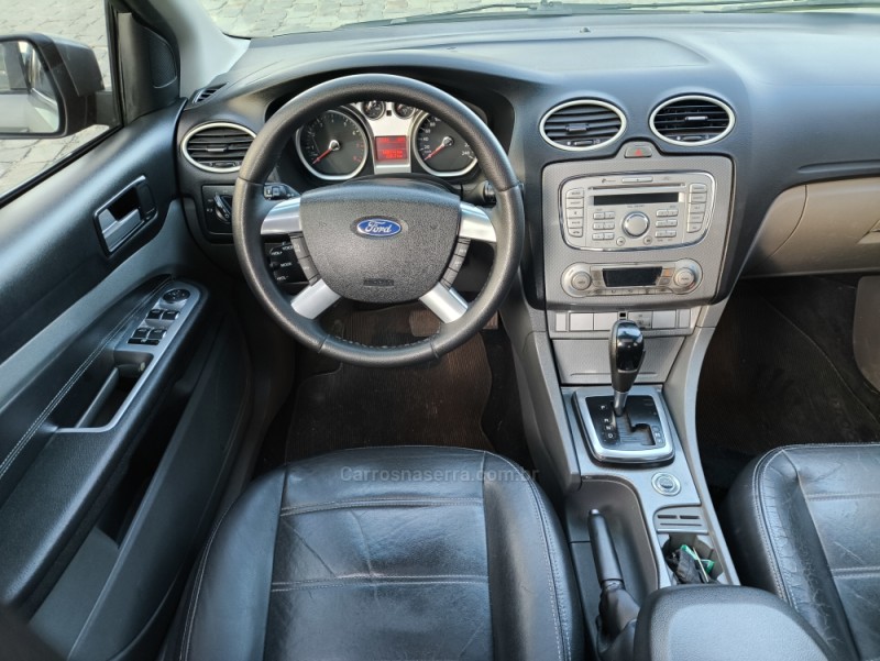 FOCUS 2.0 TITANIUM 16V FLEX 4P AUTOMÁTICO - 2012 - FARROUPILHA