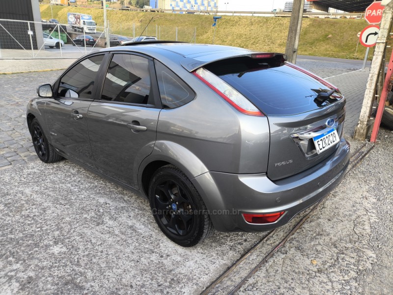 FOCUS 2.0 TITANIUM 16V FLEX 4P AUTOMÁTICO - 2012 - FARROUPILHA