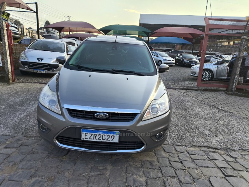 FOCUS 2.0 TITANIUM 16V FLEX 4P AUTOMÁTICO - 2012 - FARROUPILHA