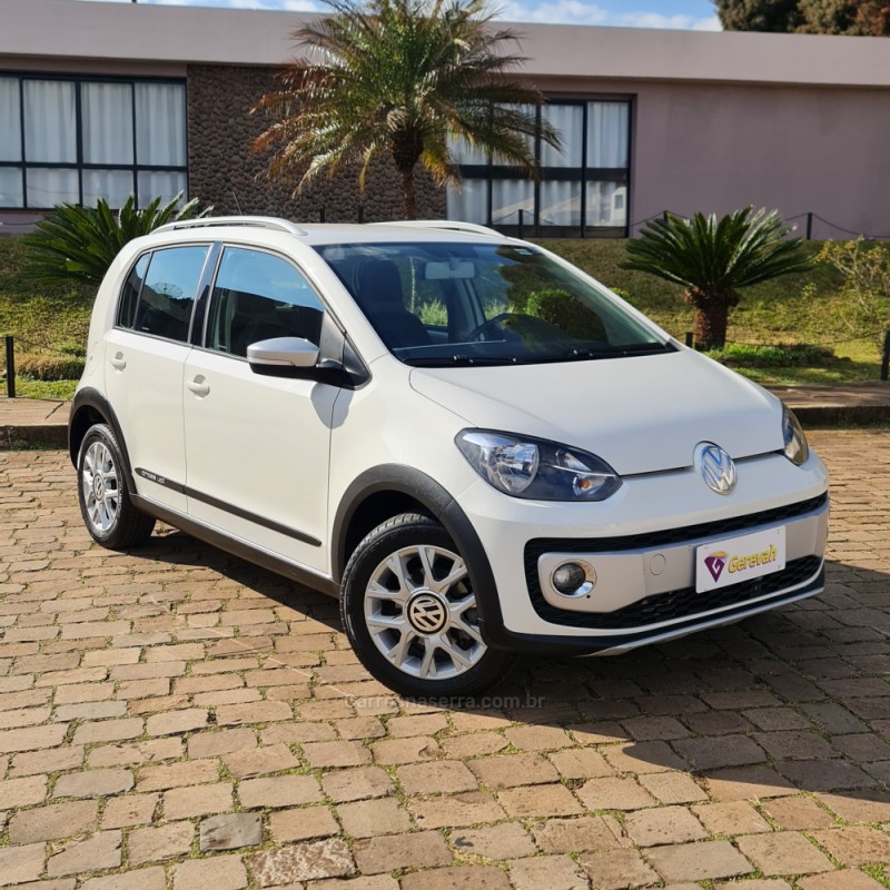 UP 1.0 TSI CROSS 12V FLEX 4P MANUAL - 2017 - LAGOA VERMELHA
