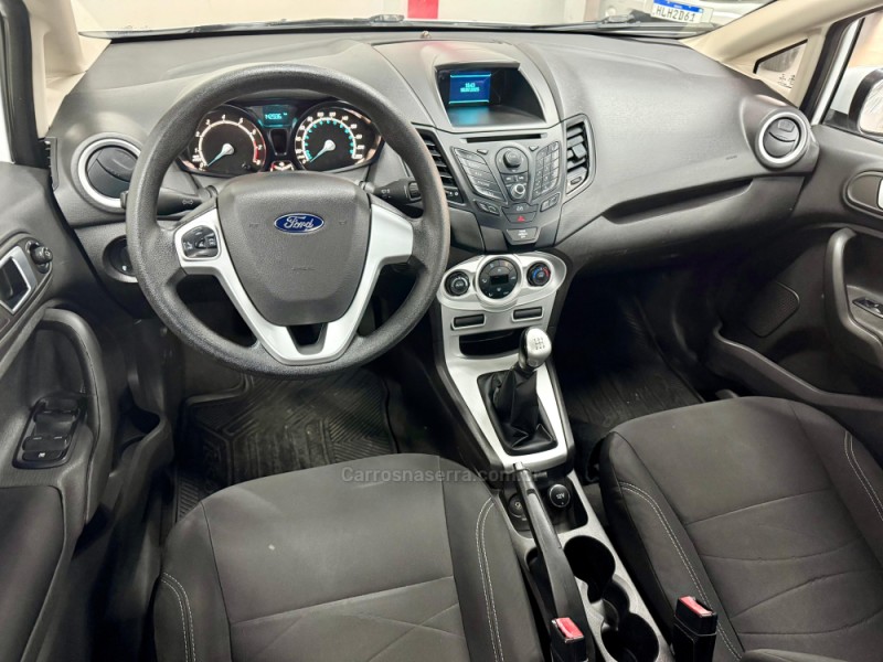 FIESTA 1.6 SE SEDAN 16V FLEX 4P MANUAL - 2014 - CAXIAS DO SUL