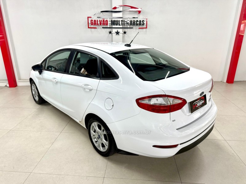 FIESTA 1.6 SE SEDAN 16V FLEX 4P MANUAL - 2014 - CAXIAS DO SUL
