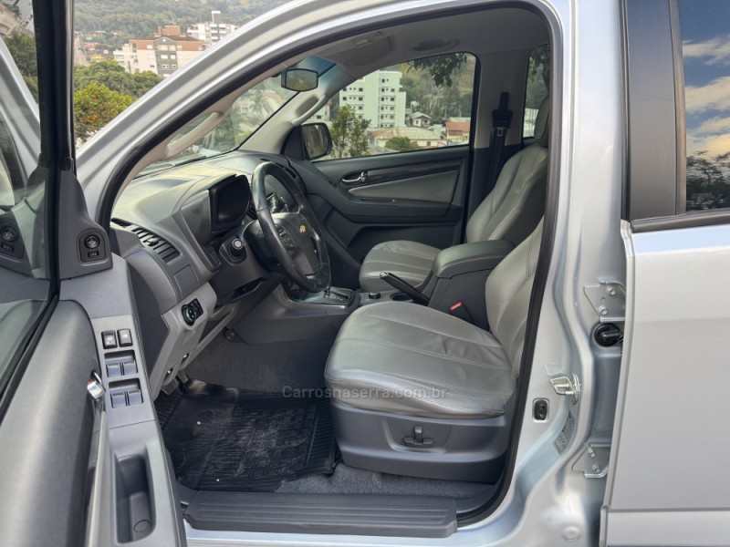 S10 2.8 LTZ 4X4 CD 16V TURBO DIESEL 4P AUTOMÁTICO - 2013 - NOVA ARAçá