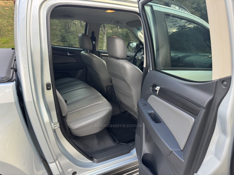 S10 2.8 LTZ 4X4 CD 16V TURBO DIESEL 4P AUTOMÁTICO - 2013 - NOVA ARAçá