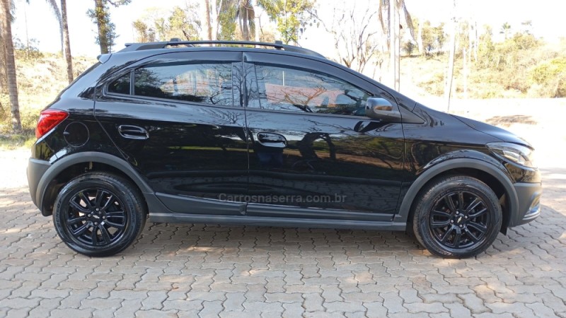 ONIX 1.4 MPFI ACTIV 8V FLEX 4P MANUAL - 2019 - PASSO FUNDO
