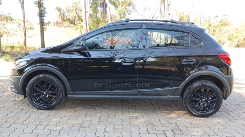 ONIX 1.4 MPFI ACTIV 8V FLEX 4P MANUAL - 2019 - PASSO FUNDO