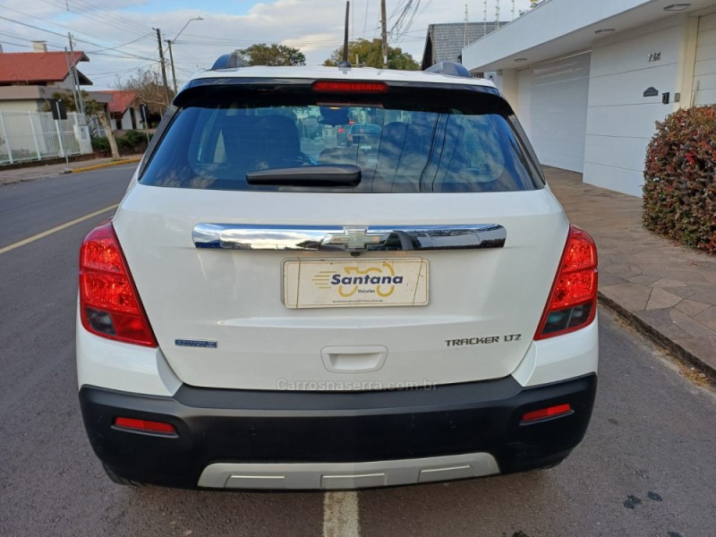 TRACKER 1.8 MPFI LTZ 4X2 16V FLEX 4P AUTOMÁTICO - 2016 - PASSO FUNDO