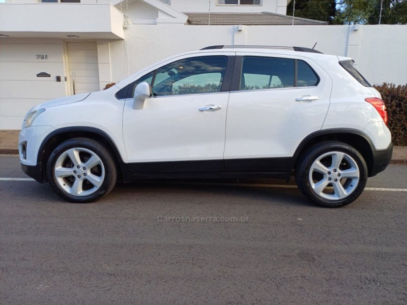 TRACKER 1.8 MPFI LTZ 4X2 16V FLEX 4P AUTOMÁTICO - 2016 - PASSO FUNDO