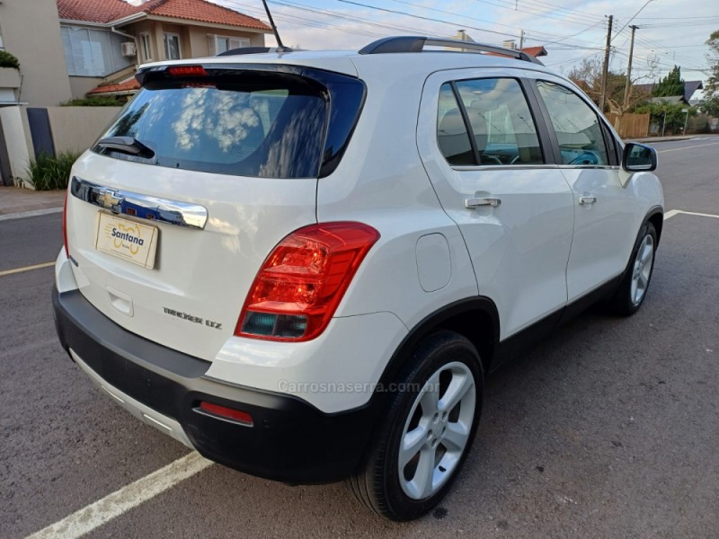 TRACKER 1.8 MPFI LTZ 4X2 16V FLEX 4P AUTOMÁTICO - 2016 - PASSO FUNDO
