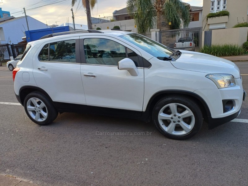 TRACKER 1.8 MPFI LTZ 4X2 16V FLEX 4P AUTOMÁTICO - 2016 - PASSO FUNDO
