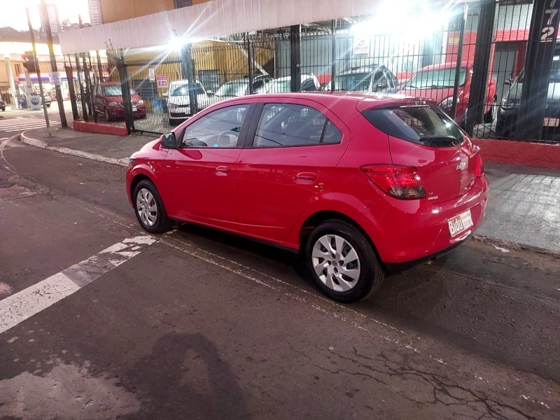 ONIX 1.4 MPFI LT 8V FLEX 4P MANUAL - 2015 - CAXIAS DO SUL