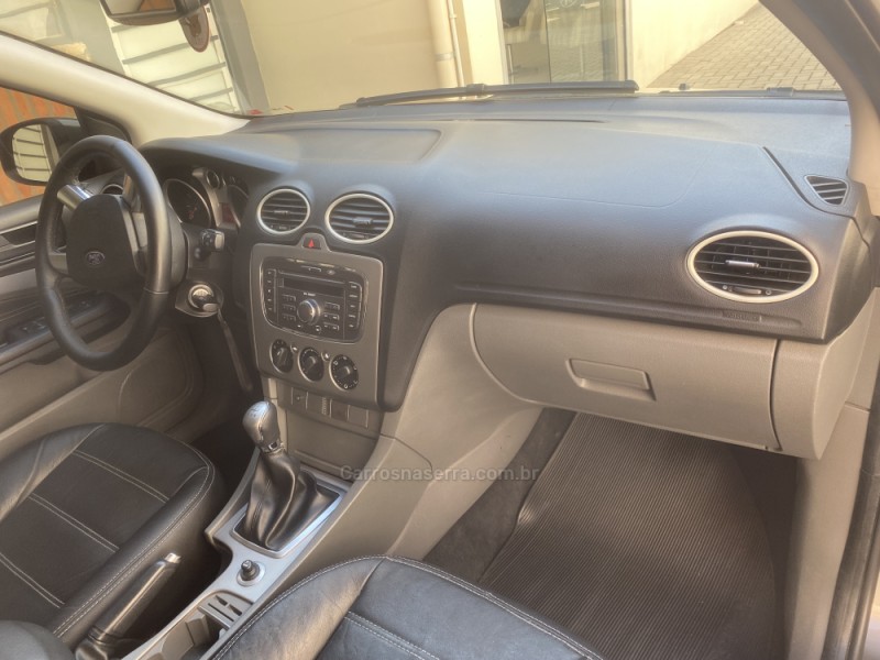 FOCUS 1.6 GLX 16V FLEX 4P MANUAL - 2011 - CAXIAS DO SUL
