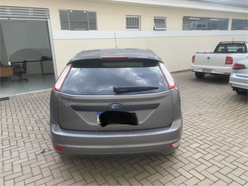 FOCUS 1.6 GLX 16V FLEX 4P MANUAL - 2011 - CAXIAS DO SUL
