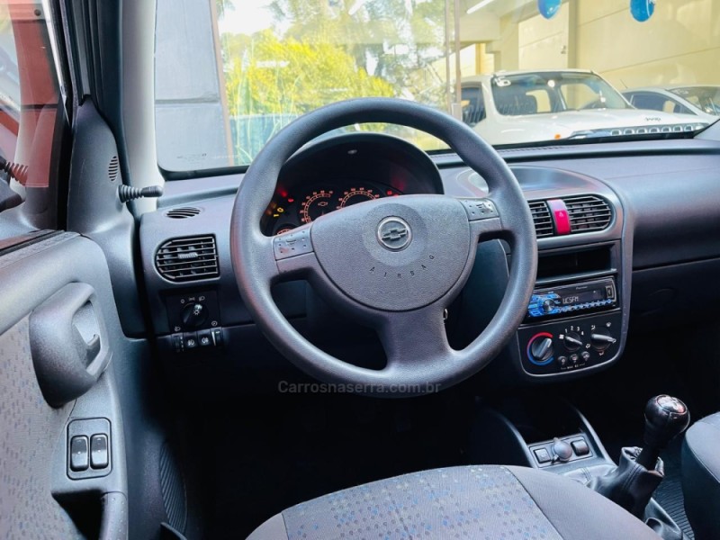 CORSA 1.4 MPFI MAXX 8V FLEX 4P MANUAL - 2012 - CAXIAS DO SUL