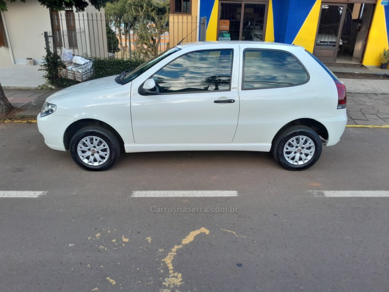 PALIO 1.0 MPI FIRE CELEBRATION 8V FLEX 2P MANUAL - 2013 - NOVA PRATA